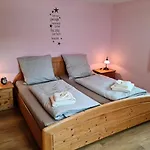 בית נופש Am Bach *